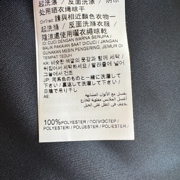 2025 F1 Mercedes AMG Petronas Formula One Official Women's Team Polo NWT - M - Picture 6 of 6